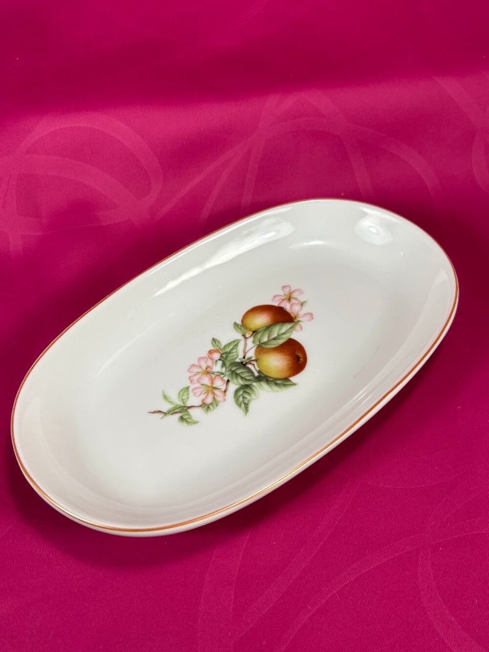 Royal Doulton Air Canada edged oval serving dish